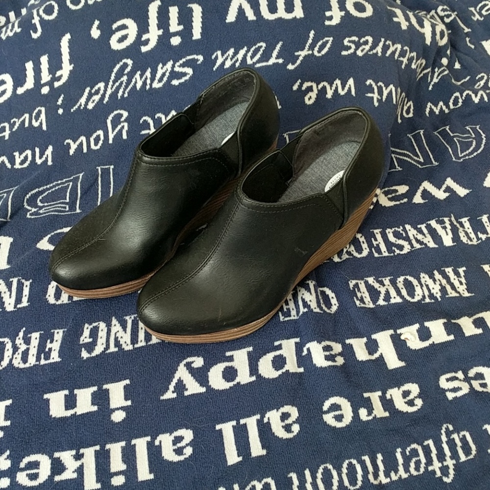 Dr. Scholls Wedge Booties